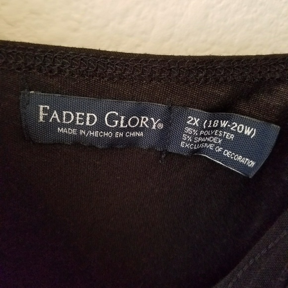 Black tank top - Picture 3 of 3